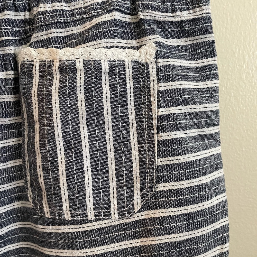 Rewind | Blue & white striped shorts | Ladies Small - Picture 3 of 6